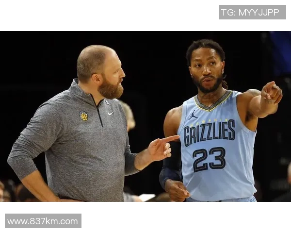 足球明星的炮弹头型造型展现独特魅力与个性风采的视觉盛宴